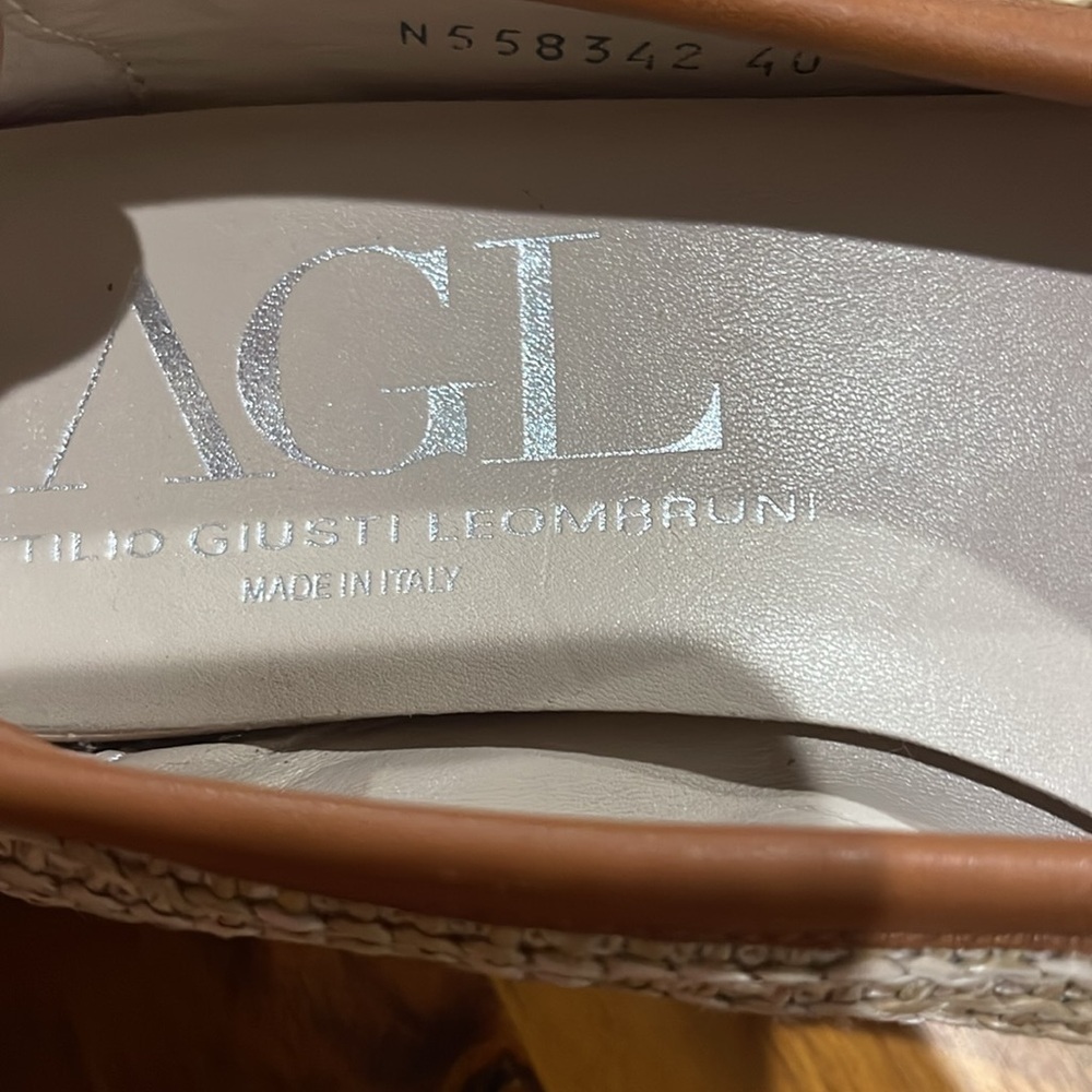 AGL Cap Toe Ballet Flats Blue and Tan Flats with leather strap and buckle - Picture 7 of 7